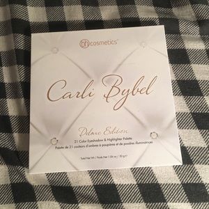 Carli Bybel bh Cosmetics Deluxe Palette